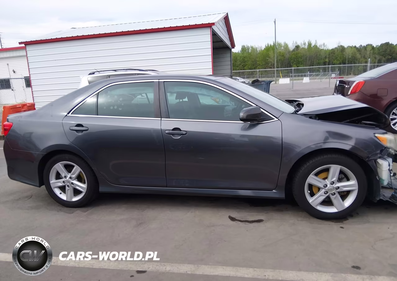 2014 Toyota Camry Se VIN:4T1BF1FK4EU332721 - 14
