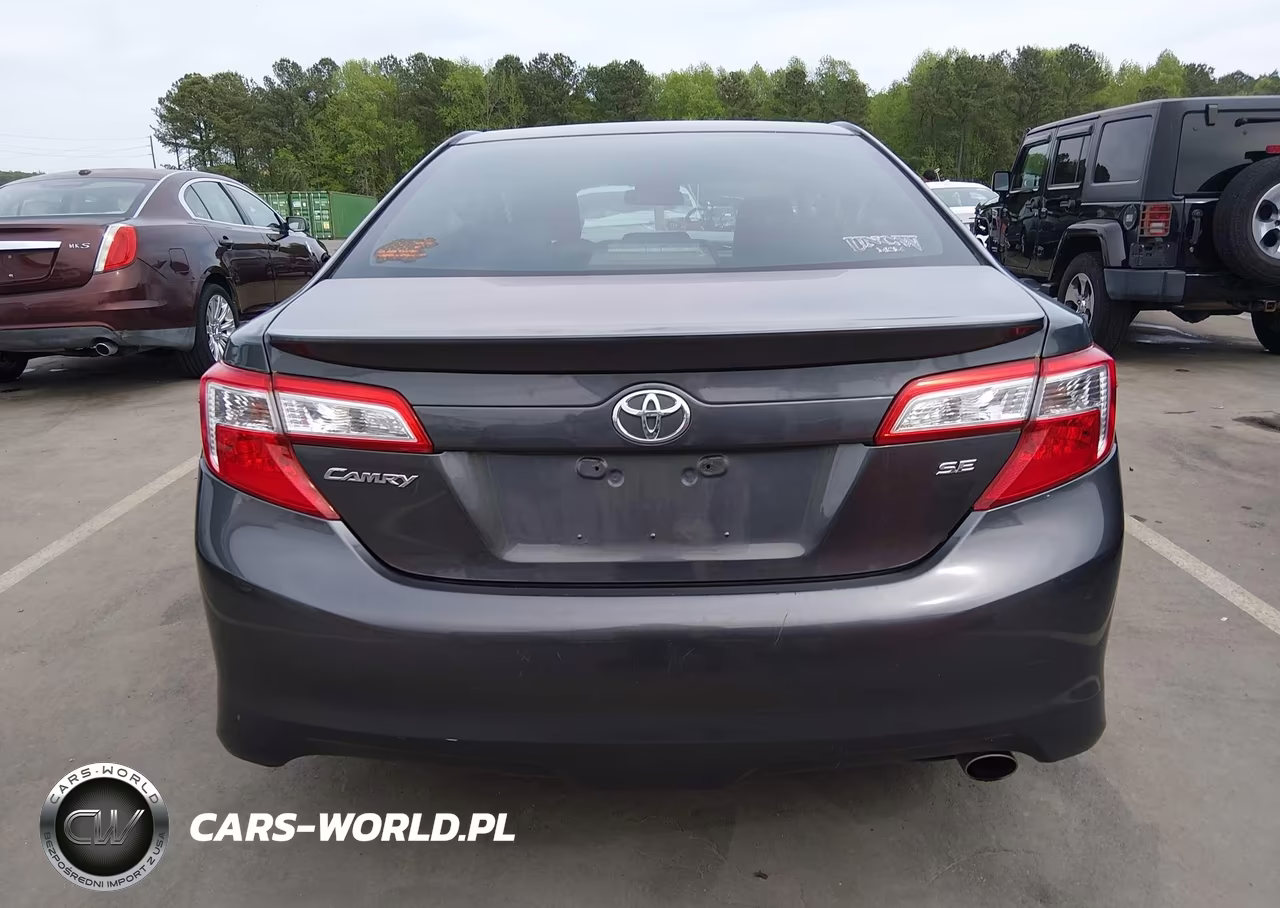 2014 Toyota Camry Se VIN:4T1BF1FK4EU332721 - 17