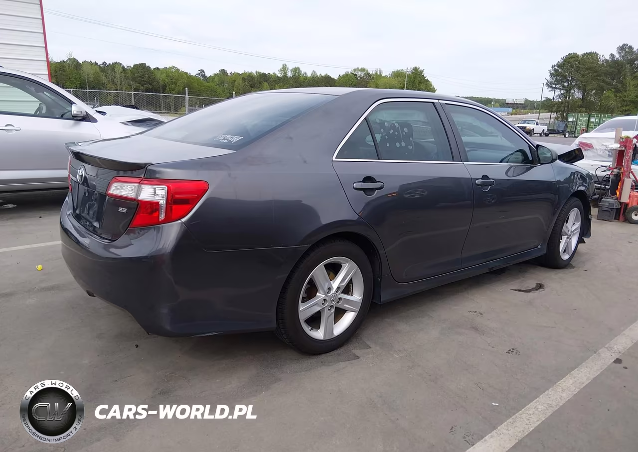2014 Toyota Camry Se VIN:4T1BF1FK4EU332721 - 4