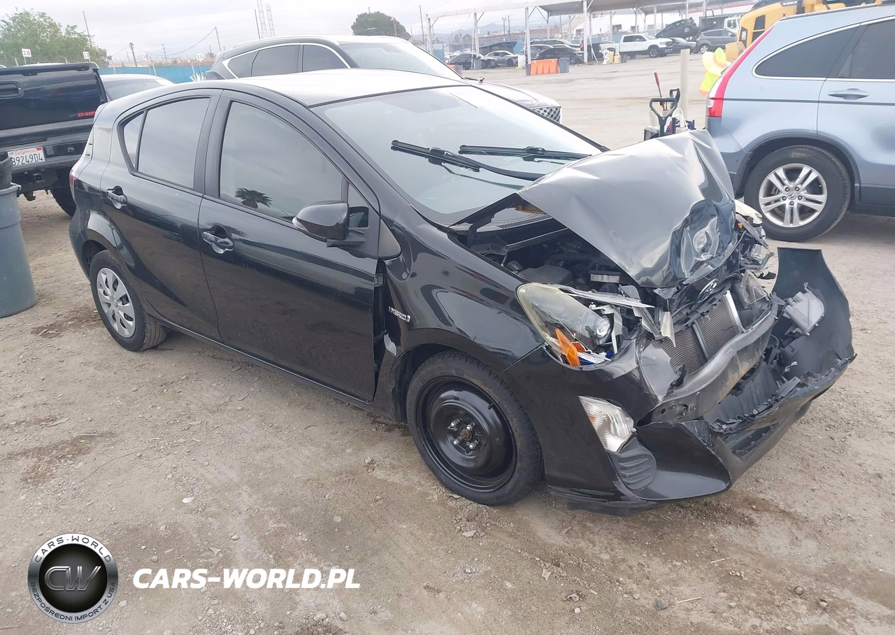 2016 Toyota Prius C Two