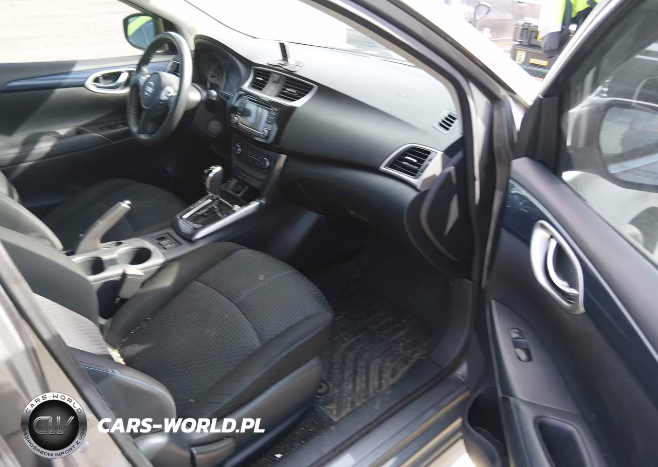 2017 Nissan Sentra Sr Turbo VIN:3N1CB7AP5HY229676 - 5