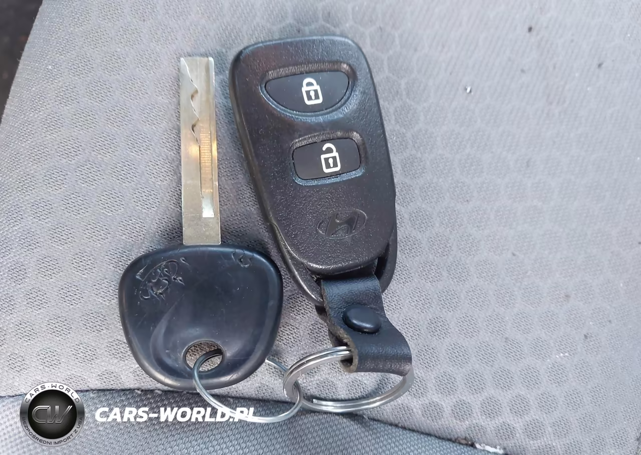 2017 Hyundai Accent Sport VIN:KMHCU5AE7HU345325 - 11