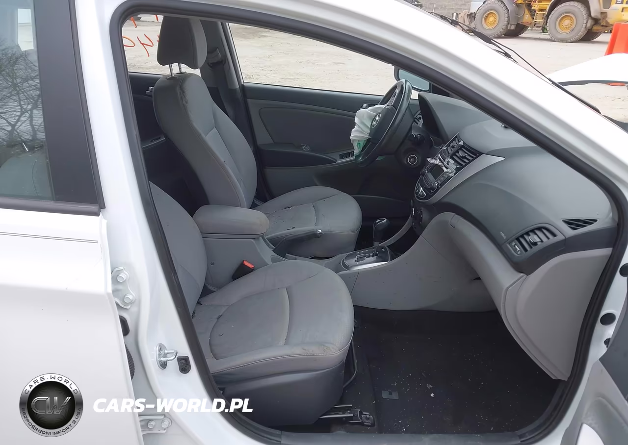 2017 Hyundai Accent Sport VIN:KMHCU5AE7HU345325 - 5