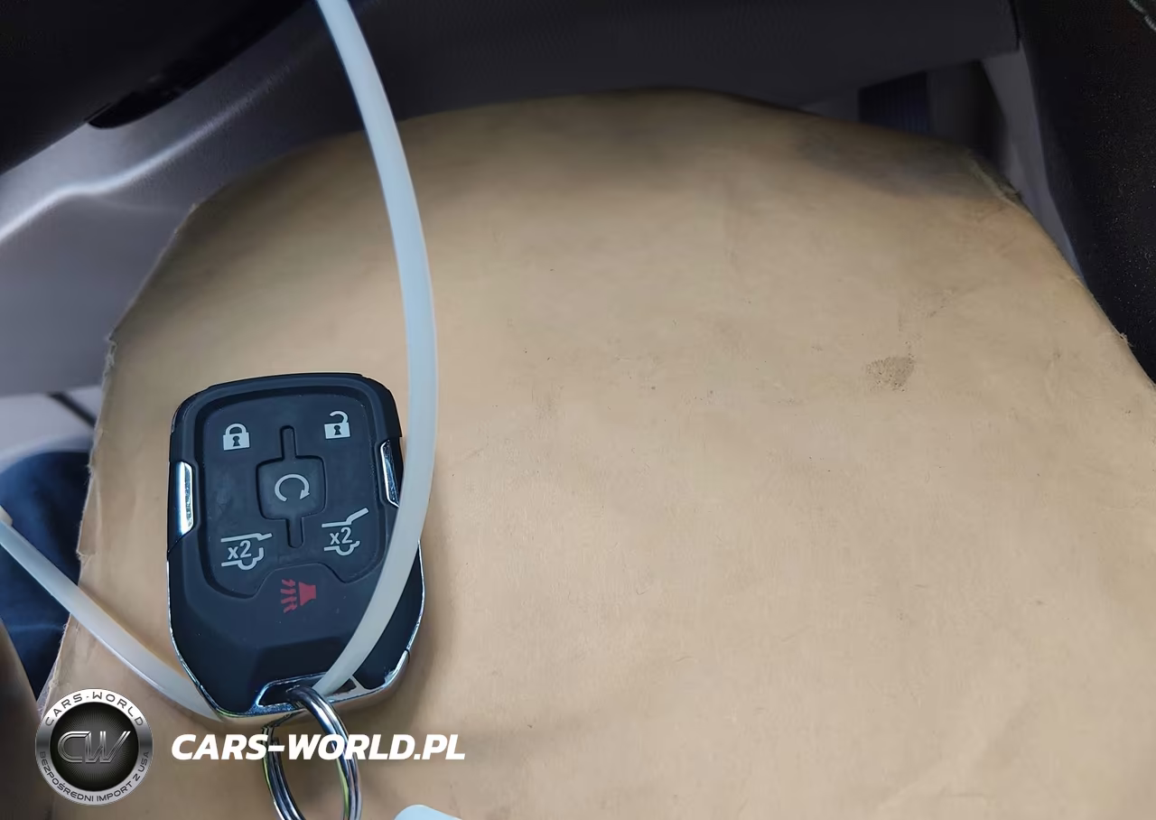 2018 Chevrolet Suburban Lt VIN:1GNSCHKC2JR288078 - 11