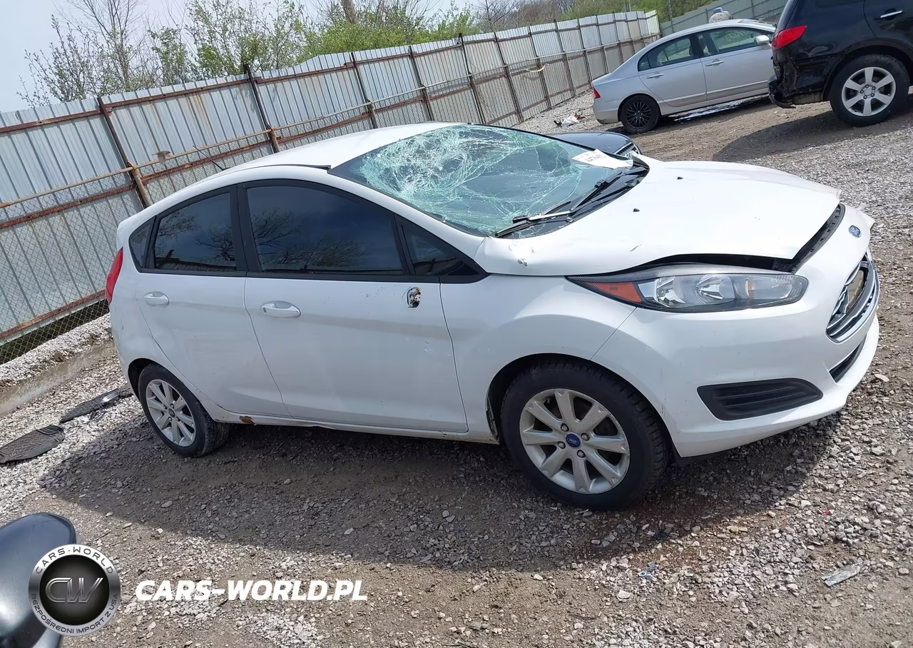 2015 Ford Fiesta S VIN:3FADP4TJ7FM168819 - 13