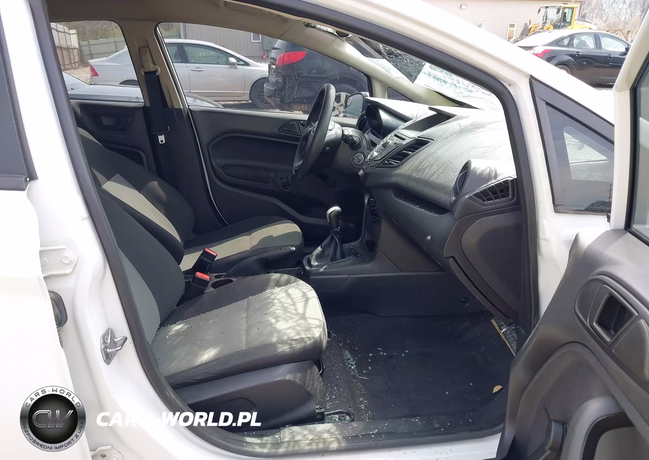 2015 Ford Fiesta S VIN:3FADP4TJ7FM168819 - 5