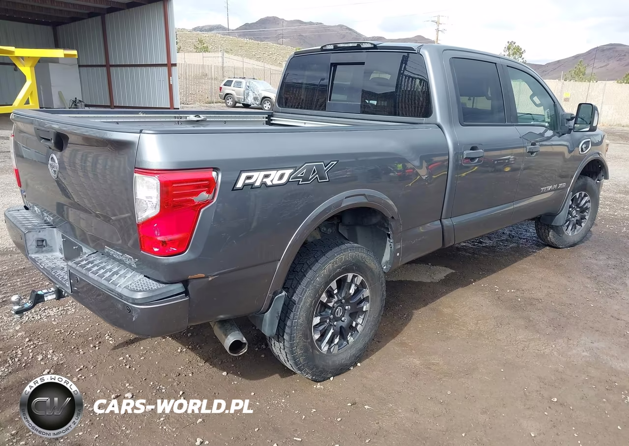 2016 Nissan Titan Xd Pro-4X Diesel VIN:1N6BA1F44GN516040 - 4