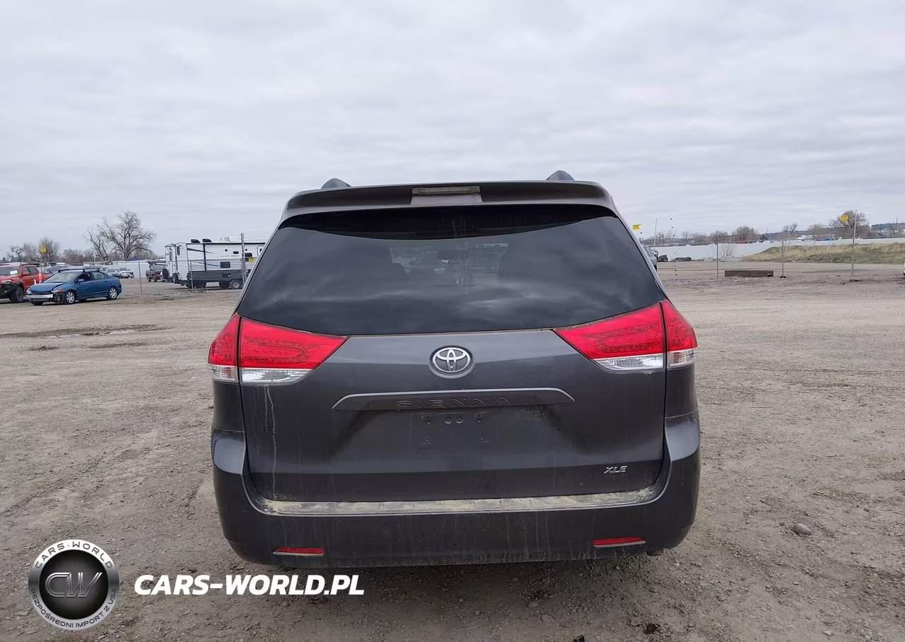 2011 Toyota Sienna Xle V6 VIN:5TDYK3DC8BS038630 - 15