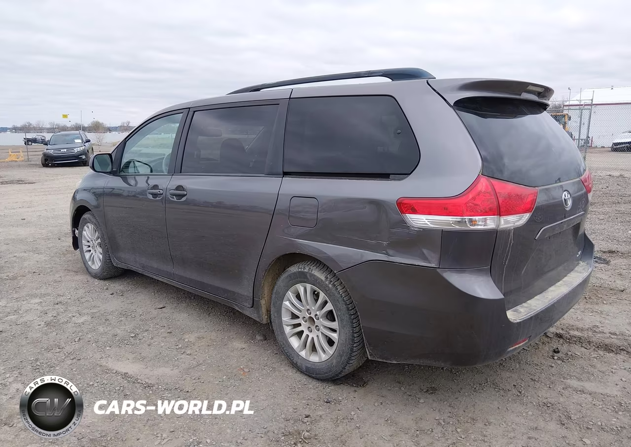 2011 Toyota Sienna Xle V6 VIN:5TDYK3DC8BS038630 - 3