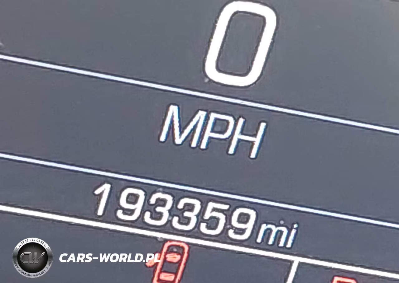 2017 Chevrolet Tahoe Premier VIN:1GNSKCKC3HR145592 - 15