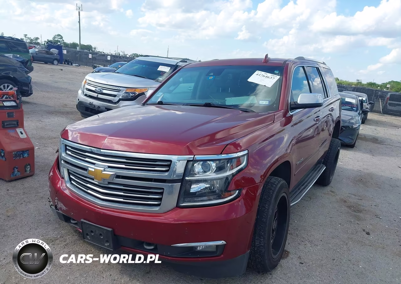 2017 Chevrolet Tahoe Premier VIN:1GNSKCKC3HR145592 - 2