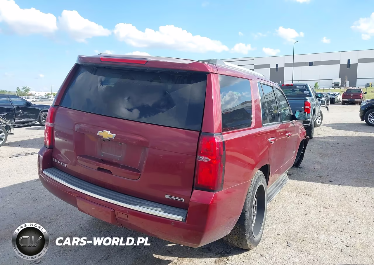 2017 Chevrolet Tahoe Premier VIN:1GNSKCKC3HR145592 - 4