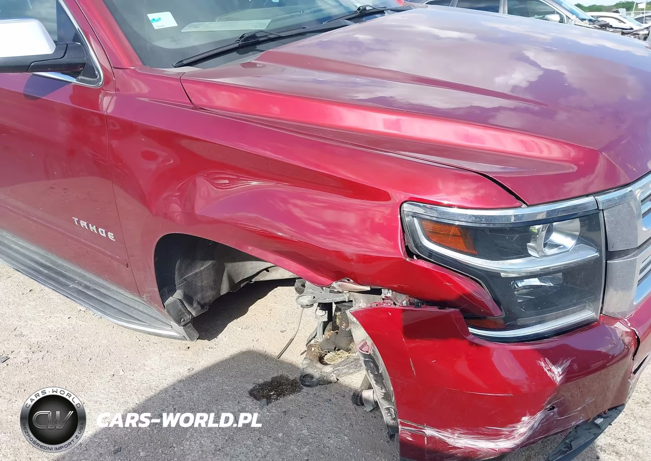 2017 Chevrolet Tahoe Premier VIN:1GNSKCKC3HR145592 - 6