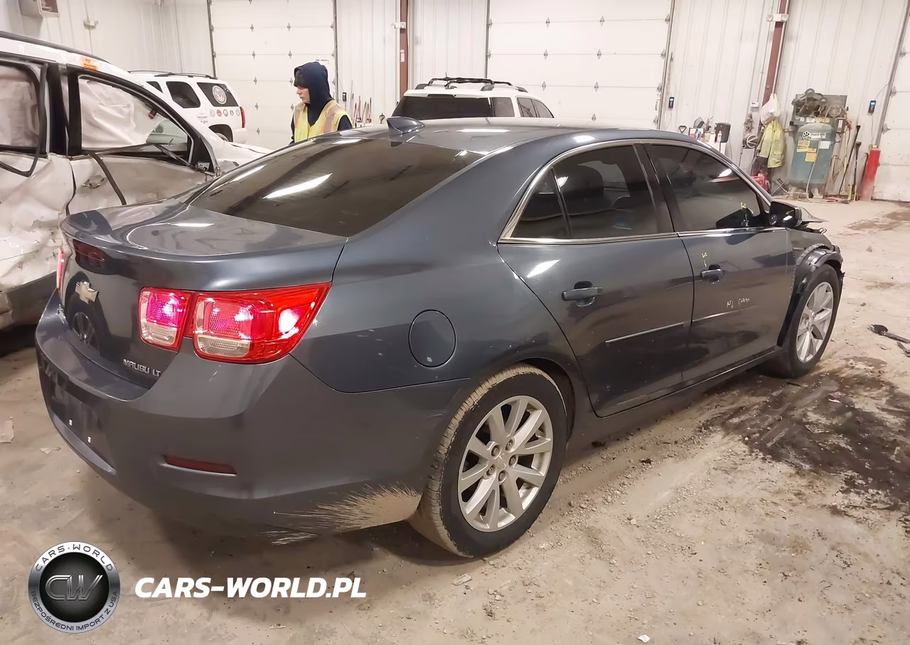2015 Chevrolet Malibu 2Lt VIN:1G11D5SL2FF111354 - 4