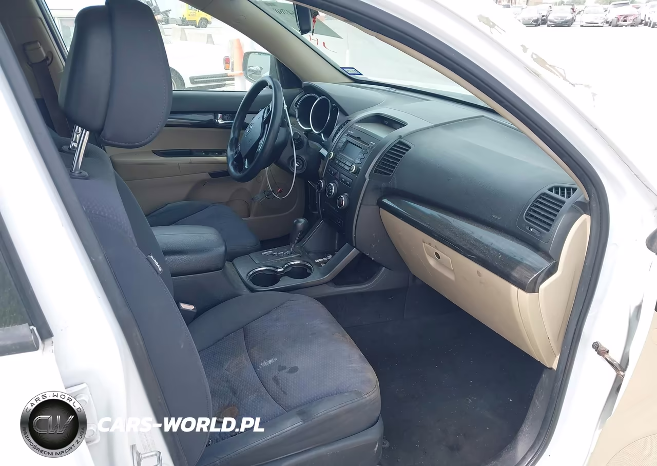 2011 Kia Sorento Lx VIN:5XYKT3A13BG158502 - 5