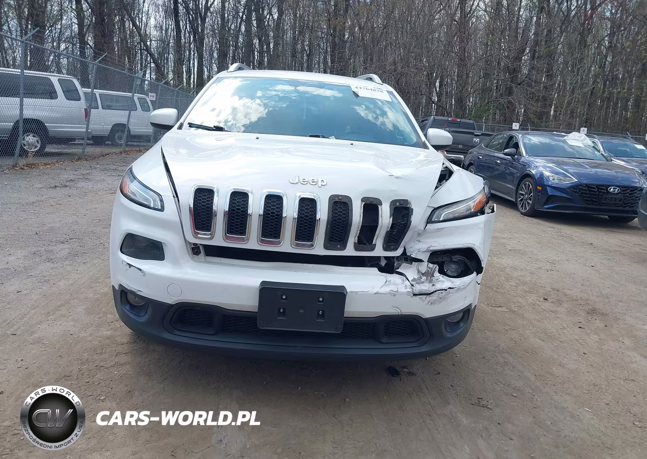 2015 Jeep Cherokee Latitude VIN:1C4PJLCB7FW627648 - 12