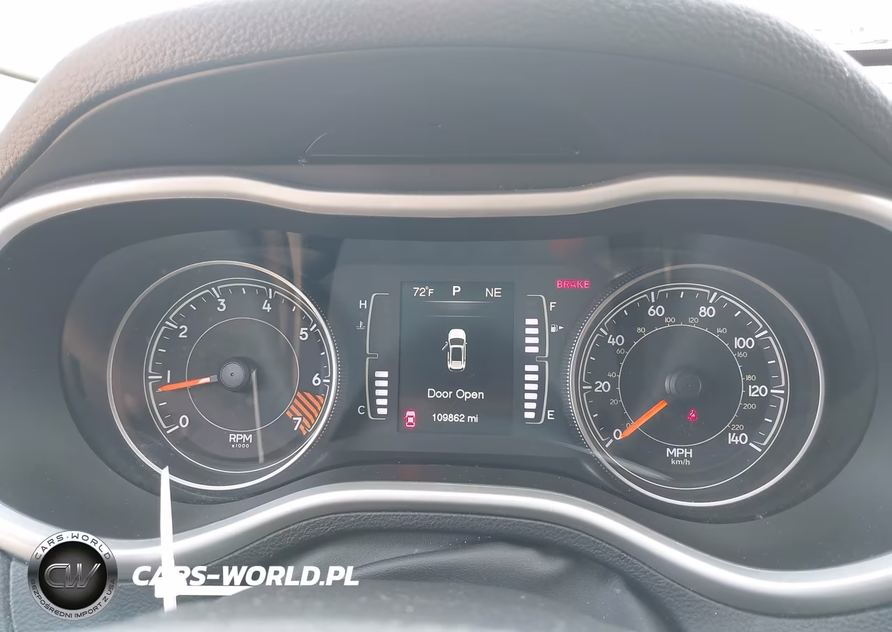 2015 Jeep Cherokee Latitude VIN:1C4PJLCB7FW627648 - 7