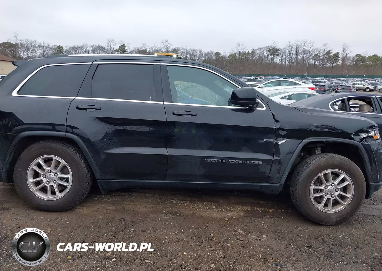 2019 Jeep Grand Cherokee Laredo E 4X4 VIN:1C4RJFAG8KC641501 - 13