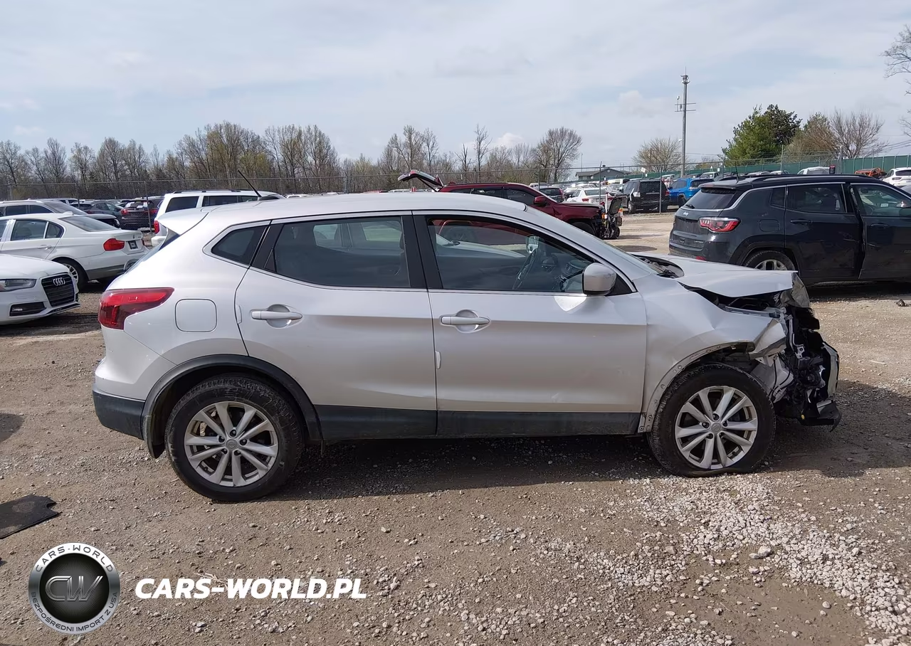 2018 Nissan Rogue Sport S VIN:JN1BJ1CR1JW253156 - 14