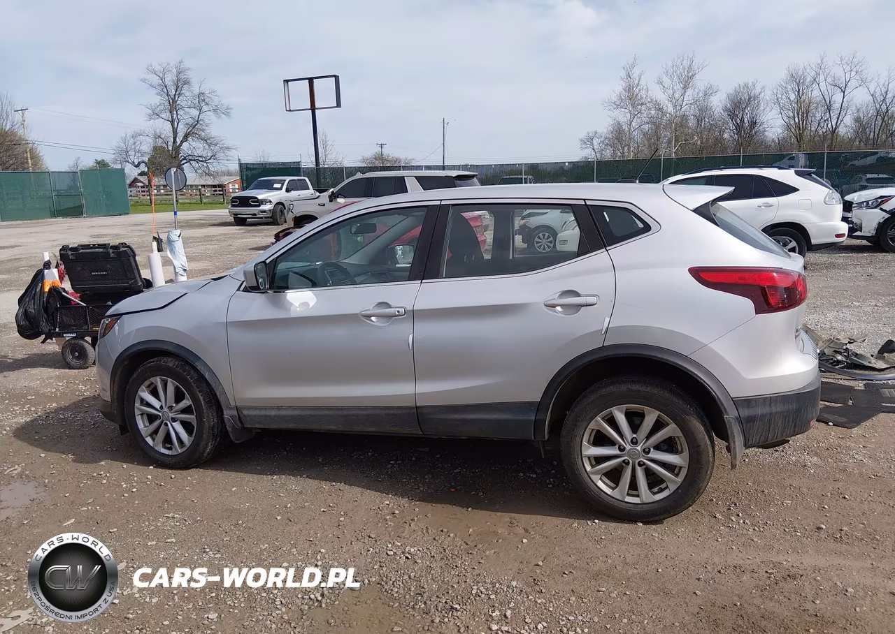 2018 Nissan Rogue Sport S VIN:JN1BJ1CR1JW253156 - 15