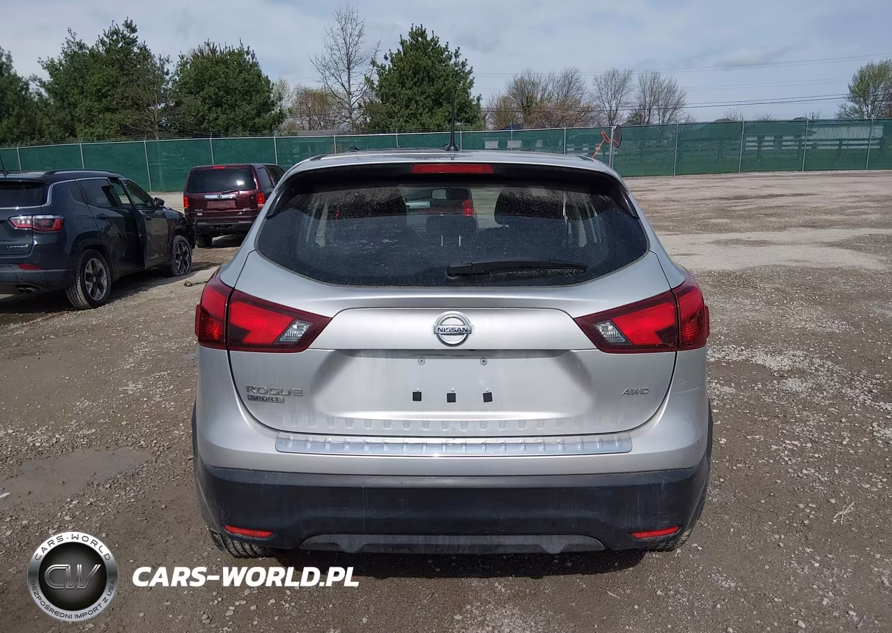 2018 Nissan Rogue Sport S VIN:JN1BJ1CR1JW253156 - 17