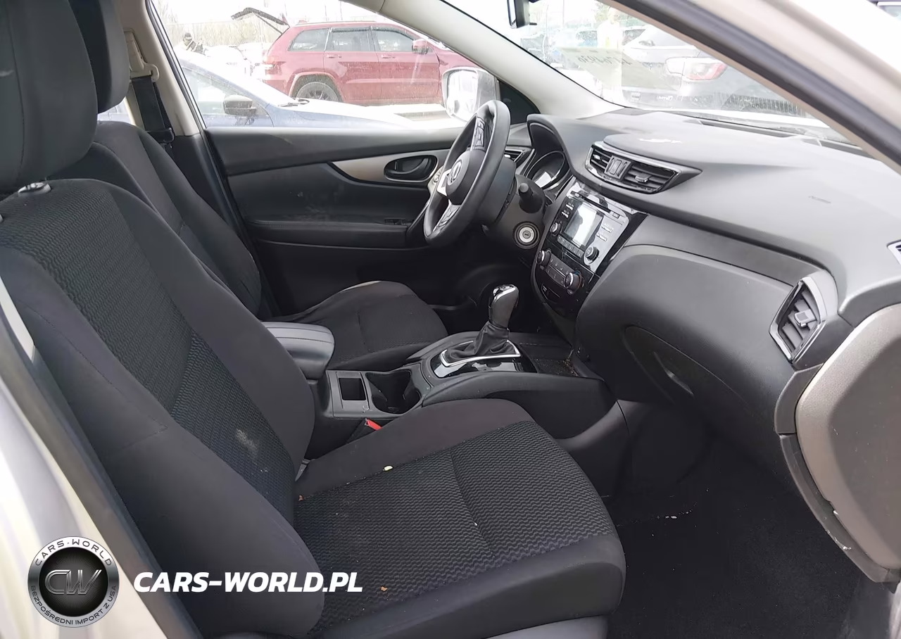 2018 Nissan Rogue Sport S VIN:JN1BJ1CR1JW253156 - 5