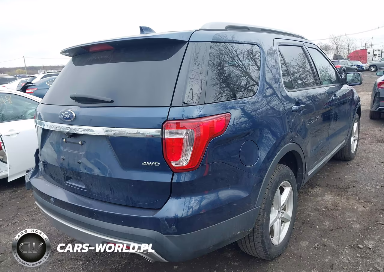 2017 Ford Explorer Xlt VIN:1FM5K8D88HGB02773 - 4