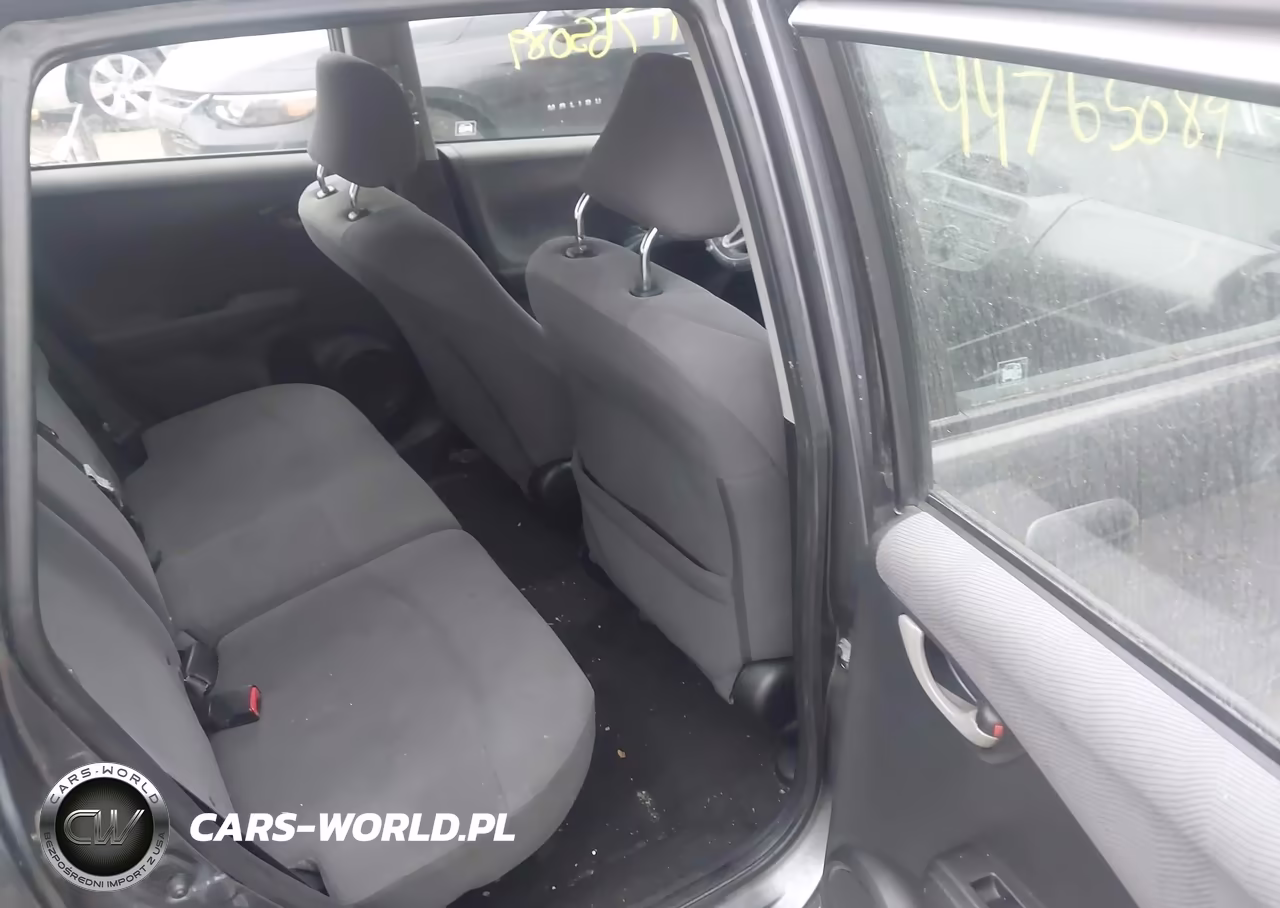 2011 Honda Fit VIN:JHMGE8H32BC013412 - 8
