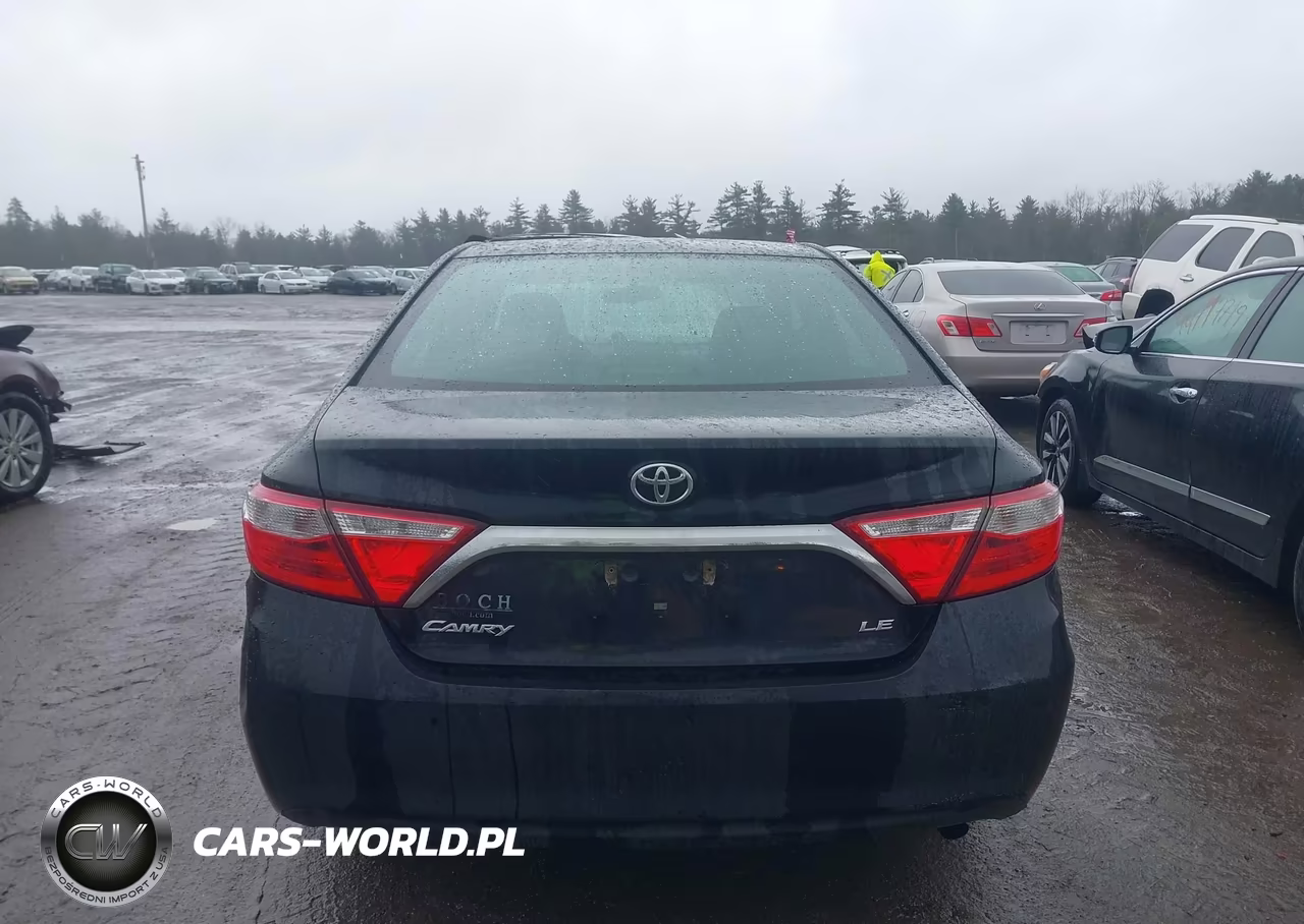 2017 Toyota Camry Le VIN:4T1BF1FK3HU729132 - 17