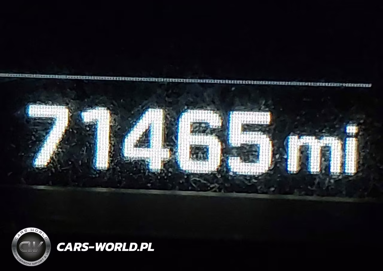 2018 Hyundai Santa Fe Sport 2.4L VIN:5XYZUDLB8JG518756 - 15