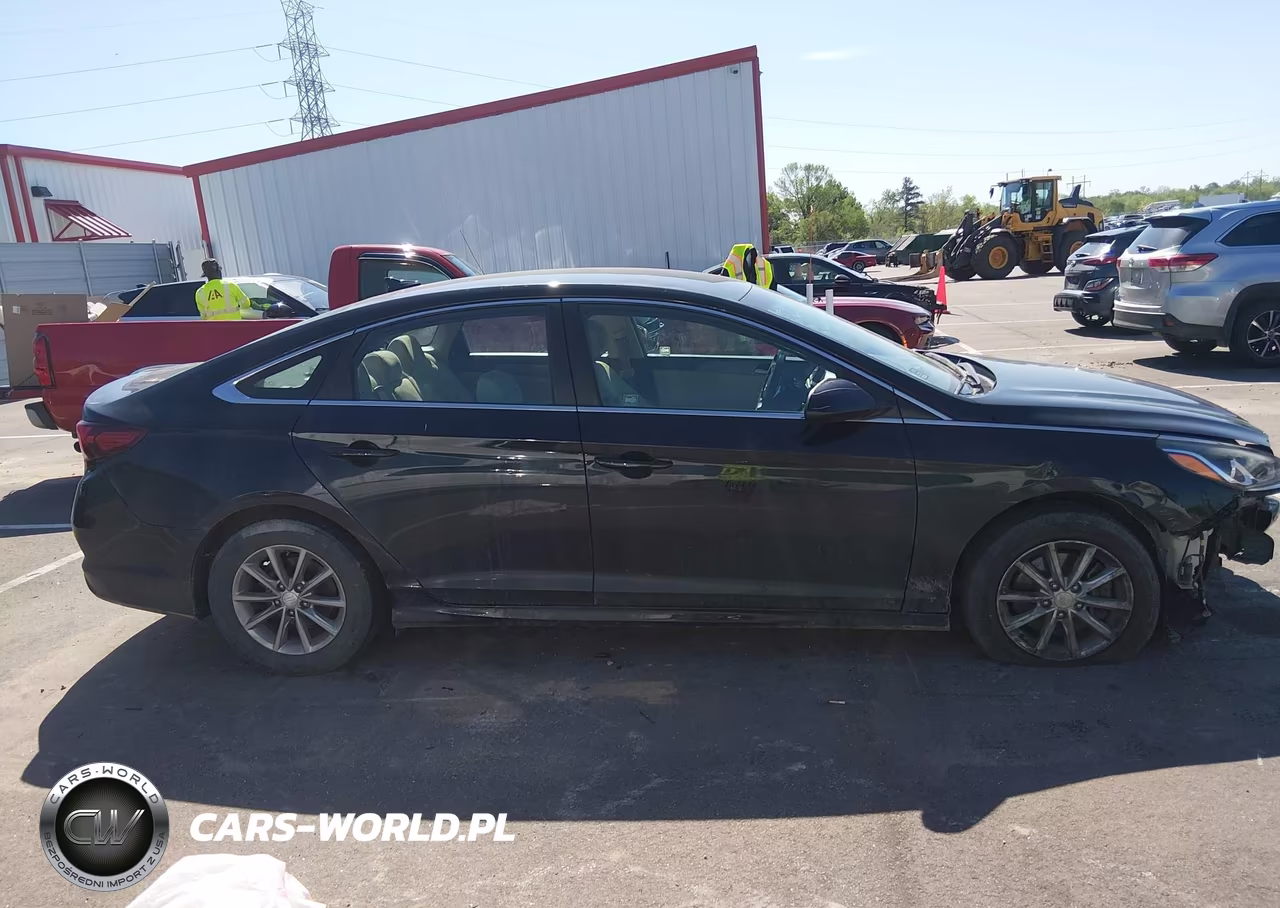 2018 Hyundai Sonata Se VIN:5NPE24AF7JH671812 - 14