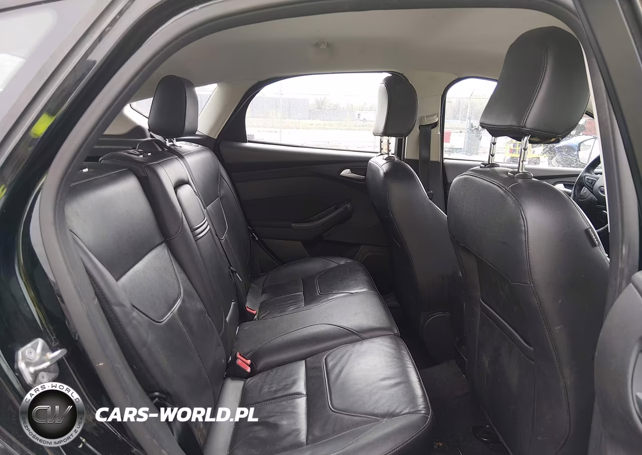 2016 Ford Focus Se VIN:1FADP3K25GL324654 - 8
