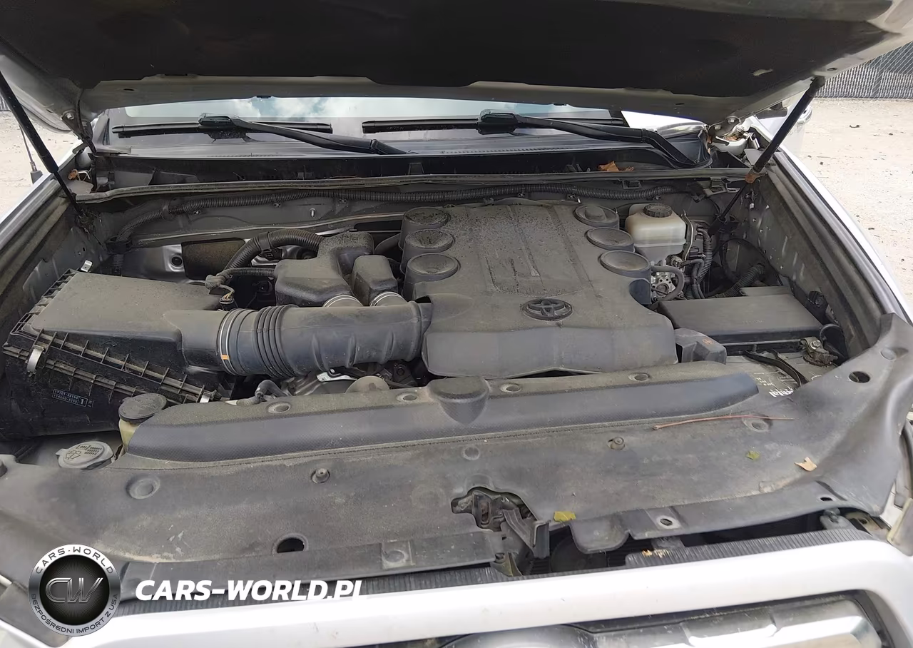 2010 Toyota 4Runner Limited V6 VIN:JTEZU5JR5A5002719 - 9