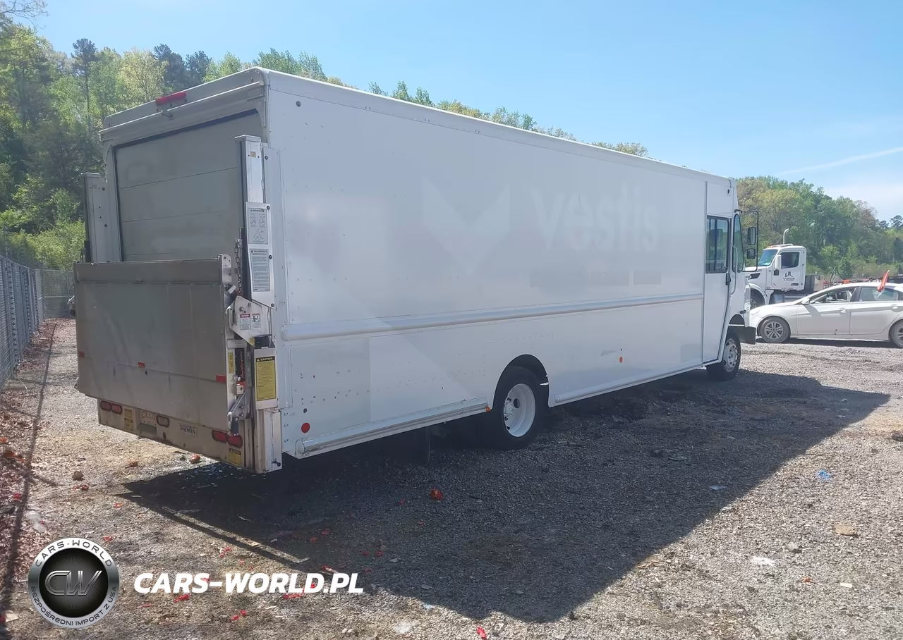 2014 Freightliner Chassis M Line Walk-In Van VIN:4UZAC3DV0ECFW4478 - 4