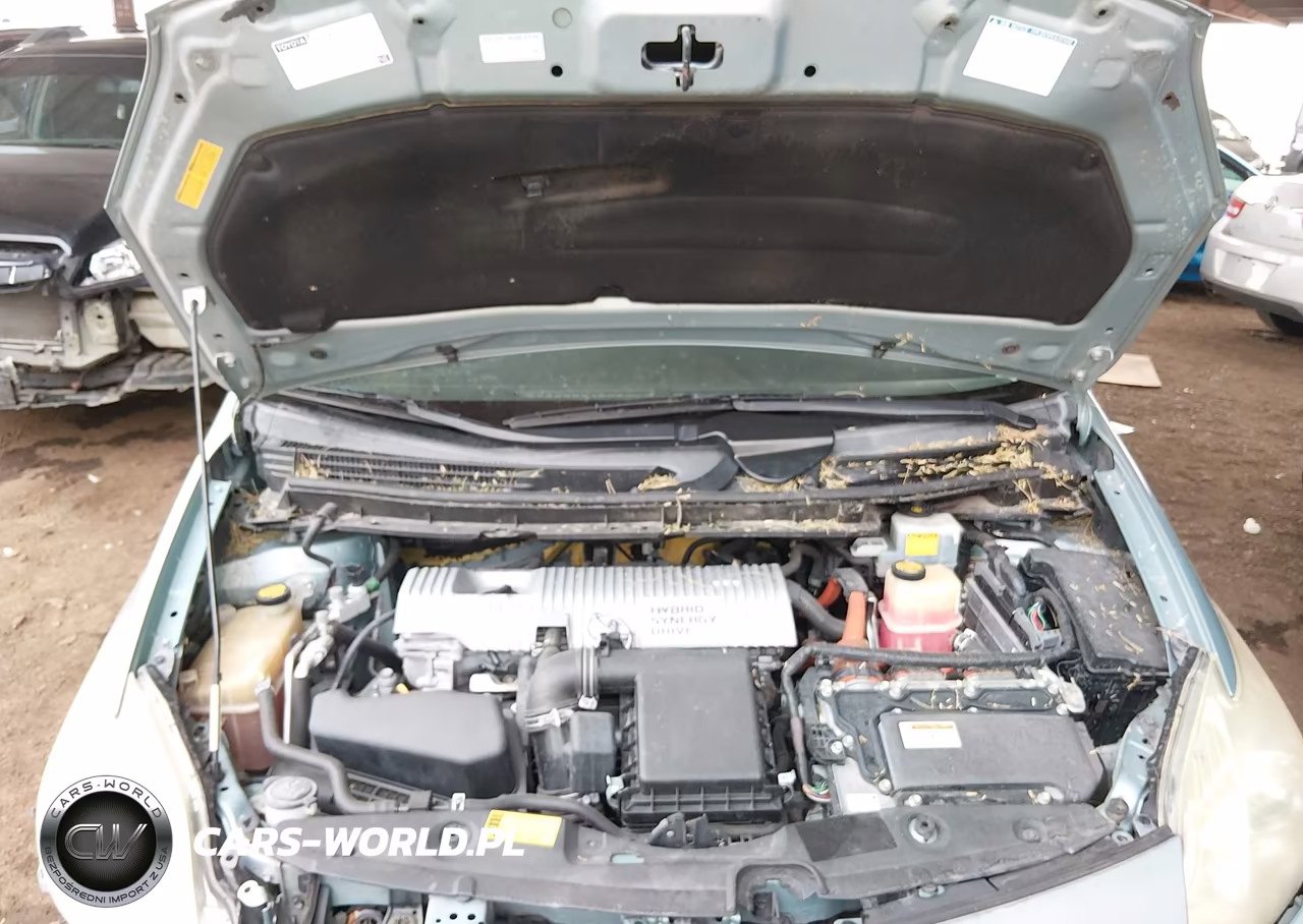 2013 Toyota Prius Three VIN:JTDKN3DU6D5653644 - 10