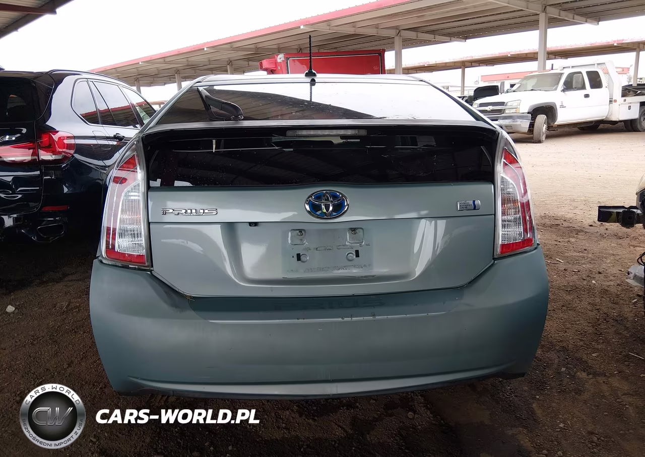 2013 Toyota Prius Three VIN:JTDKN3DU6D5653644 - 17
