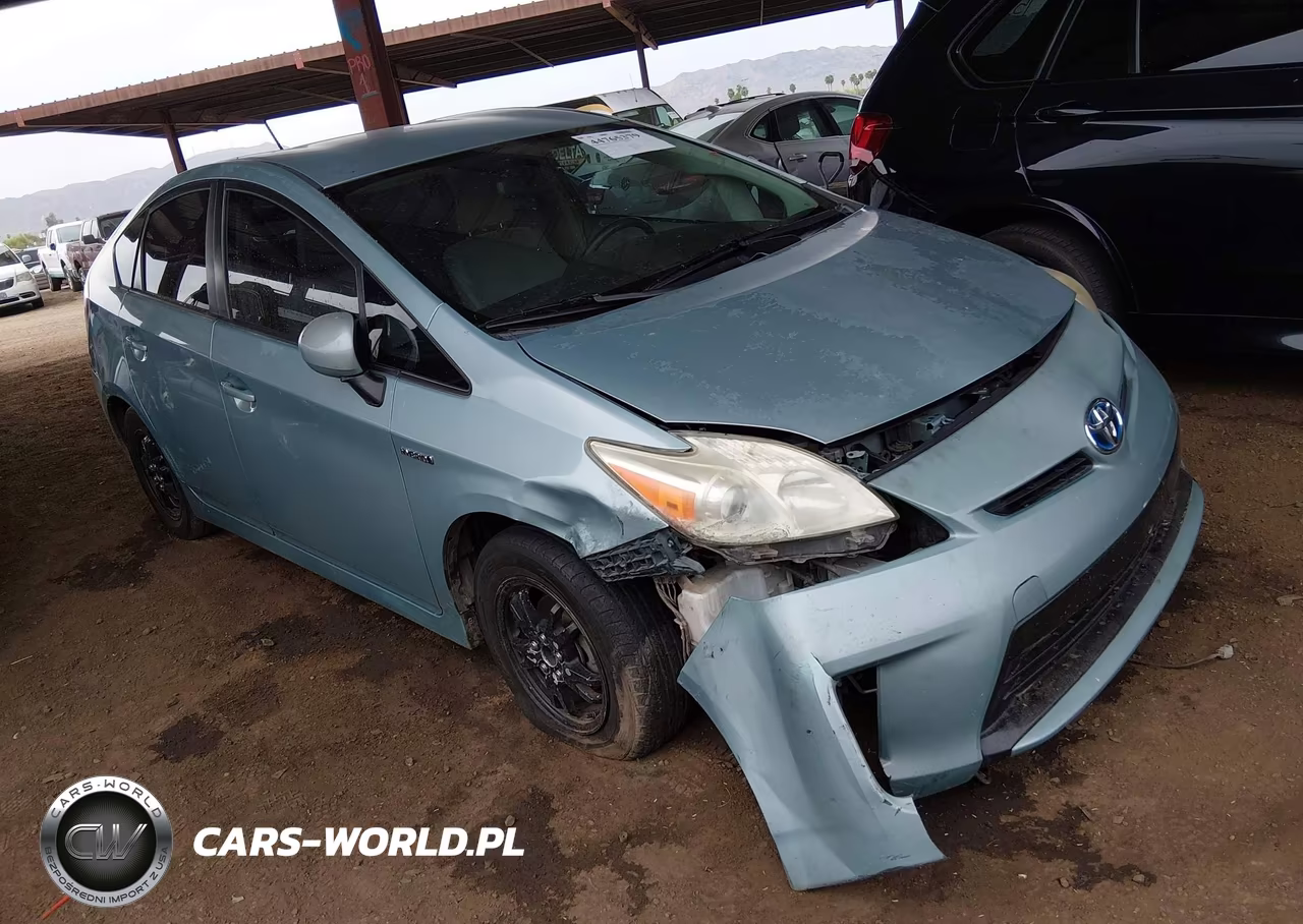 2013 Toyota Prius Three VIN:JTDKN3DU6D5653644 - 6