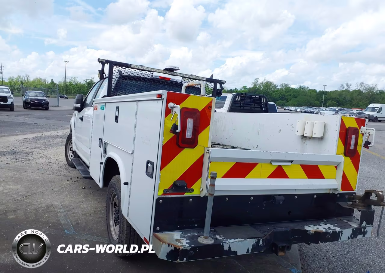 2018 Ford F-250 Xl VIN:1FD7X2A6XJEC47941 - 3