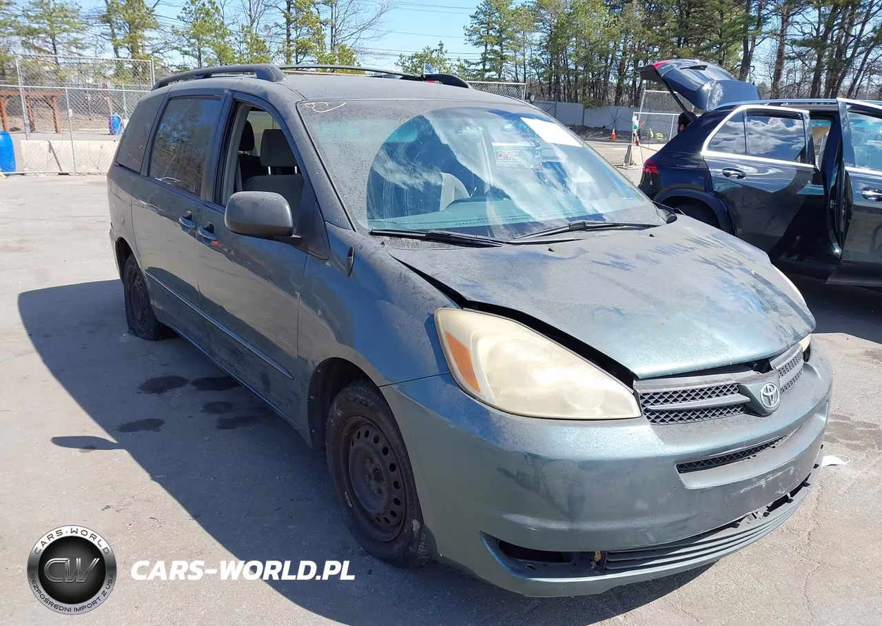 2004 Toyota Sienna Le – zdjęcie 1 z 16