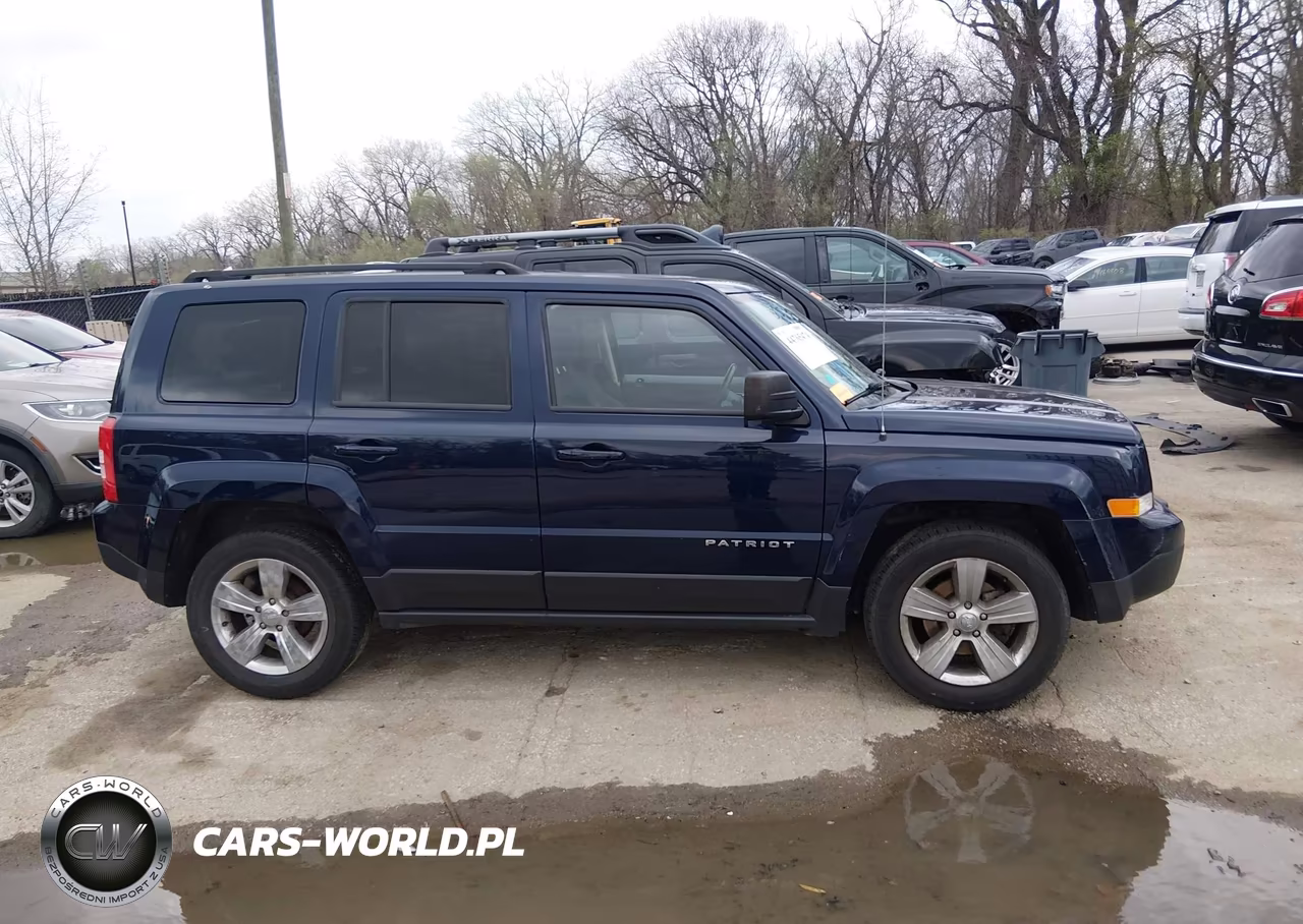 2016 Jeep Patriot Latitude VIN:1C4NJRFB6GD782372 - 14