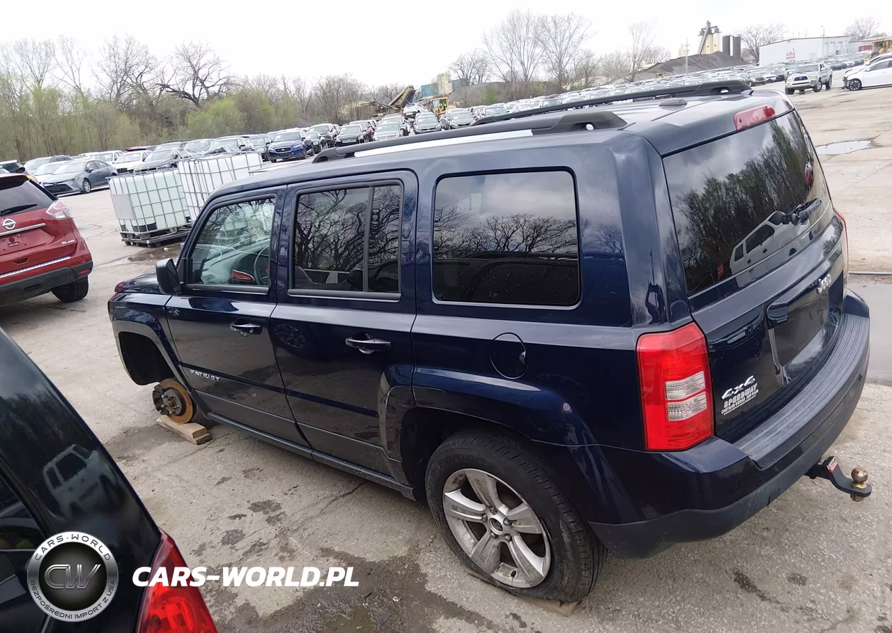 2016 Jeep Patriot Latitude VIN:1C4NJRFB6GD782372 - 15