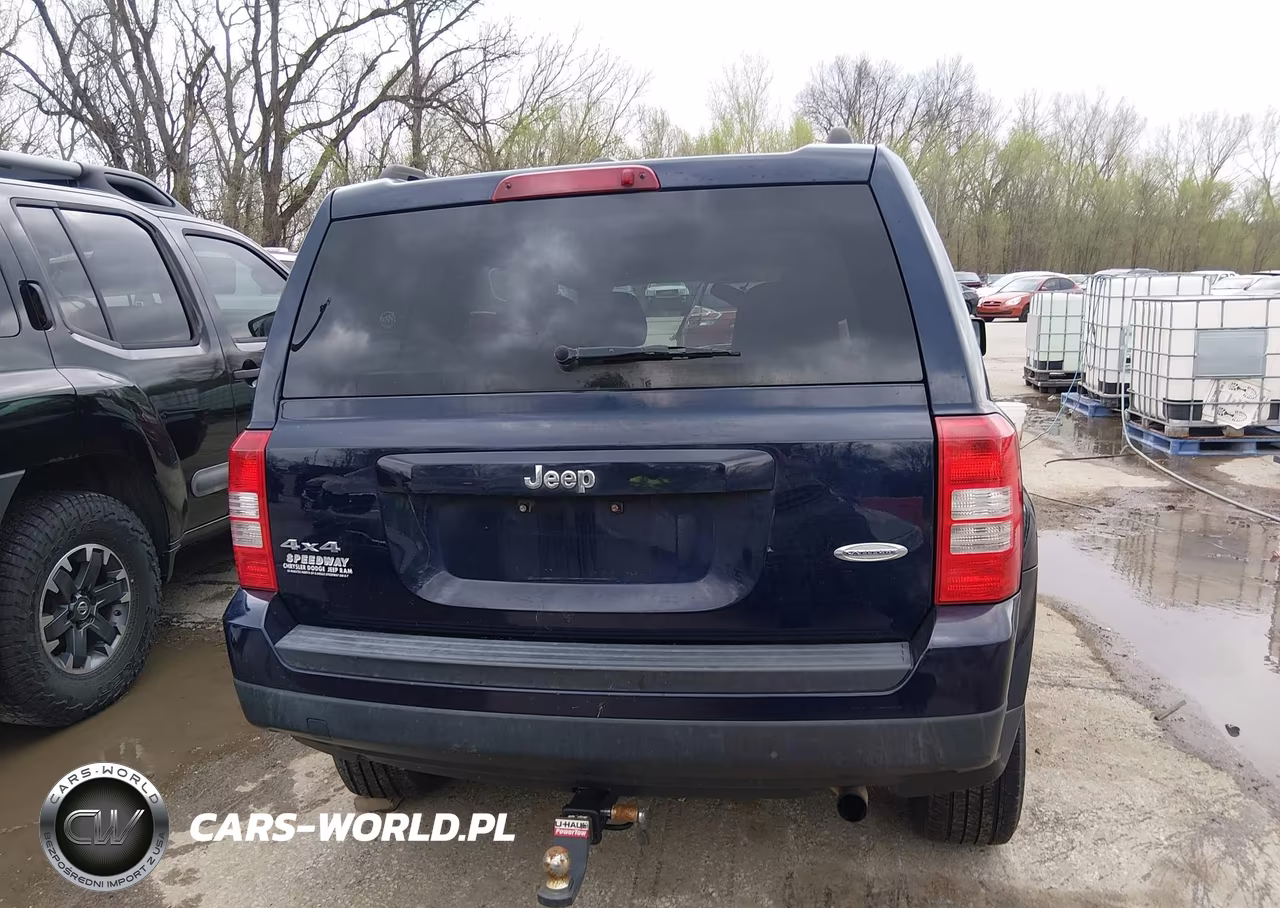 2016 Jeep Patriot Latitude VIN:1C4NJRFB6GD782372 - 17