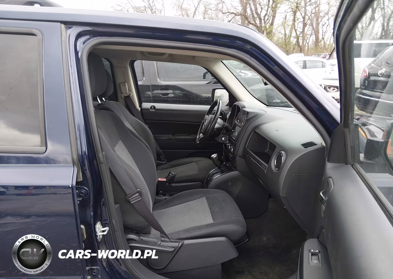 2016 Jeep Patriot Latitude VIN:1C4NJRFB6GD782372 - 5