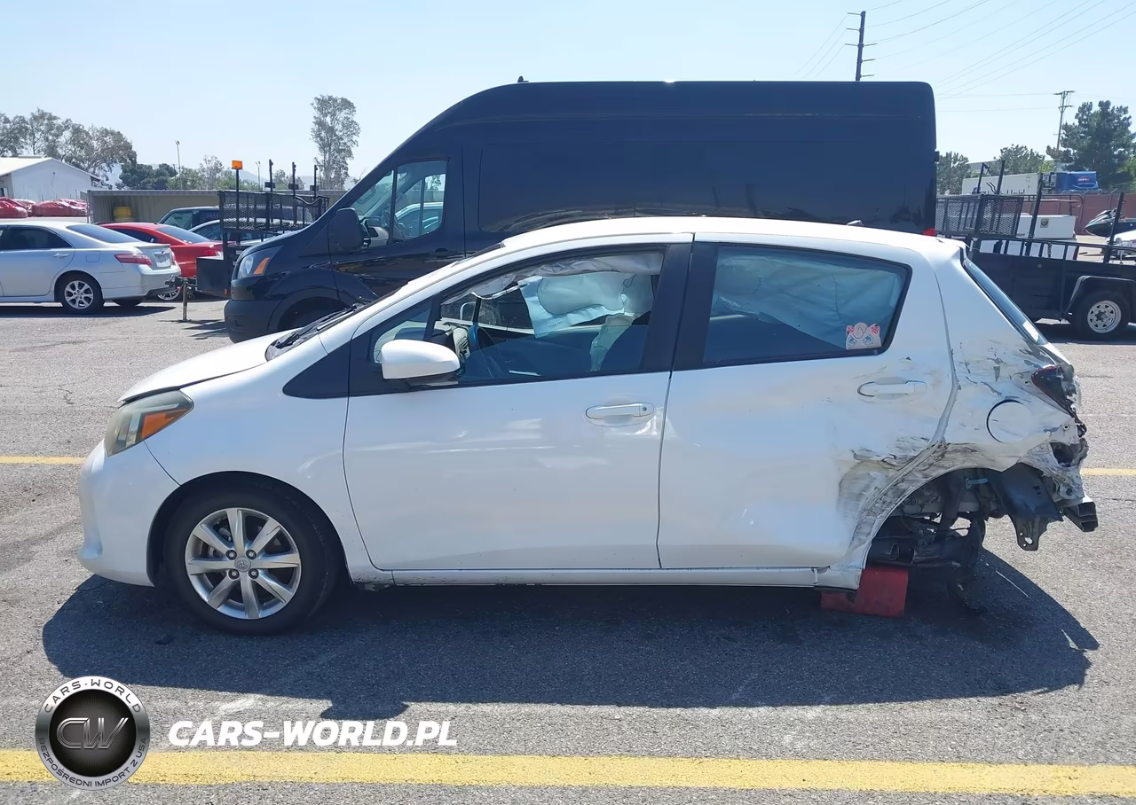 2015 Toyota Yaris Le VIN:VNKKTUD39FA017109 - 14