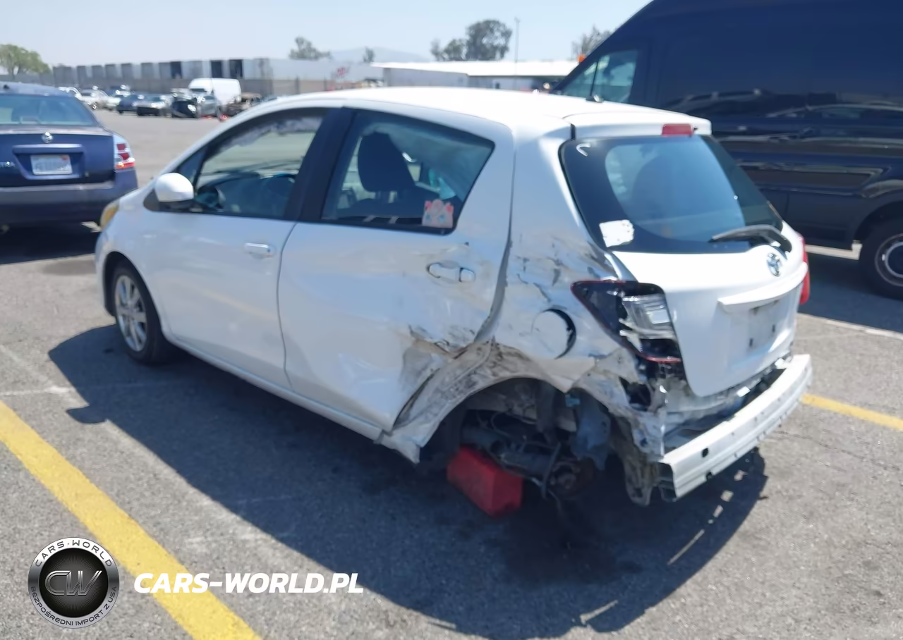 2015 Toyota Yaris Le VIN:VNKKTUD39FA017109 - 3
