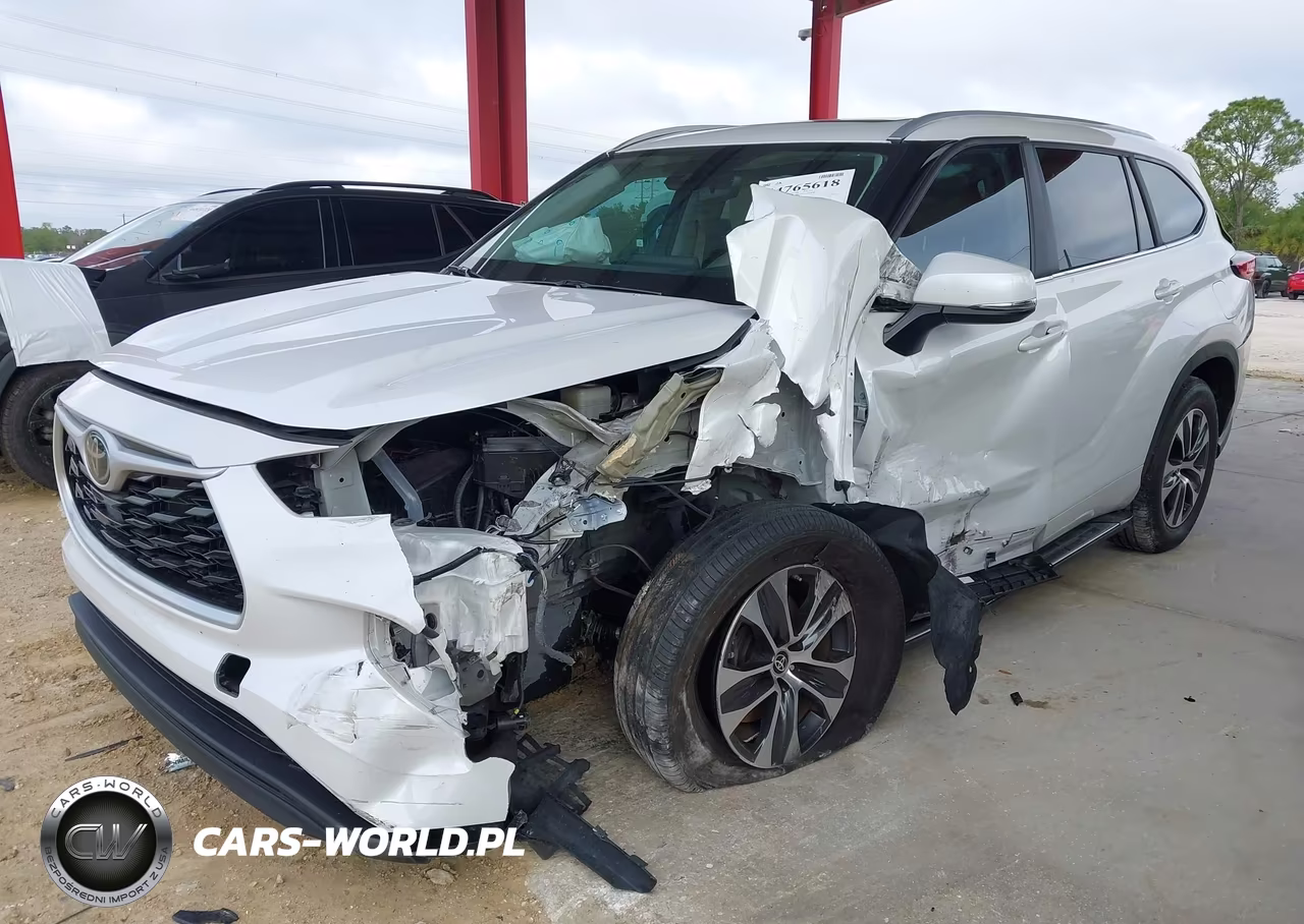 2023 Toyota Highlander Xle VIN:5TDKDRAH7PS030691 - 2