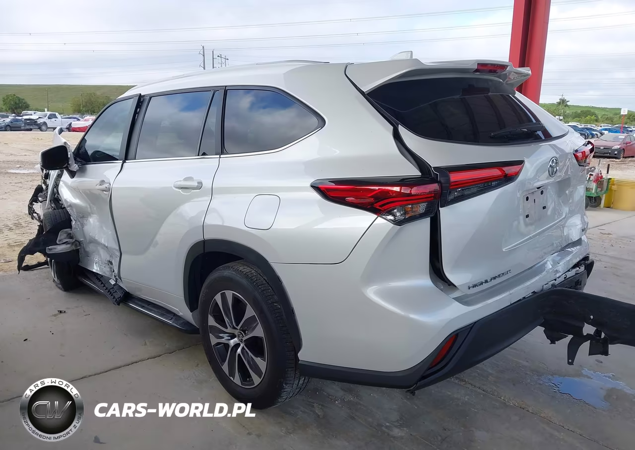 2023 Toyota Highlander Xle VIN:5TDKDRAH7PS030691 - 3