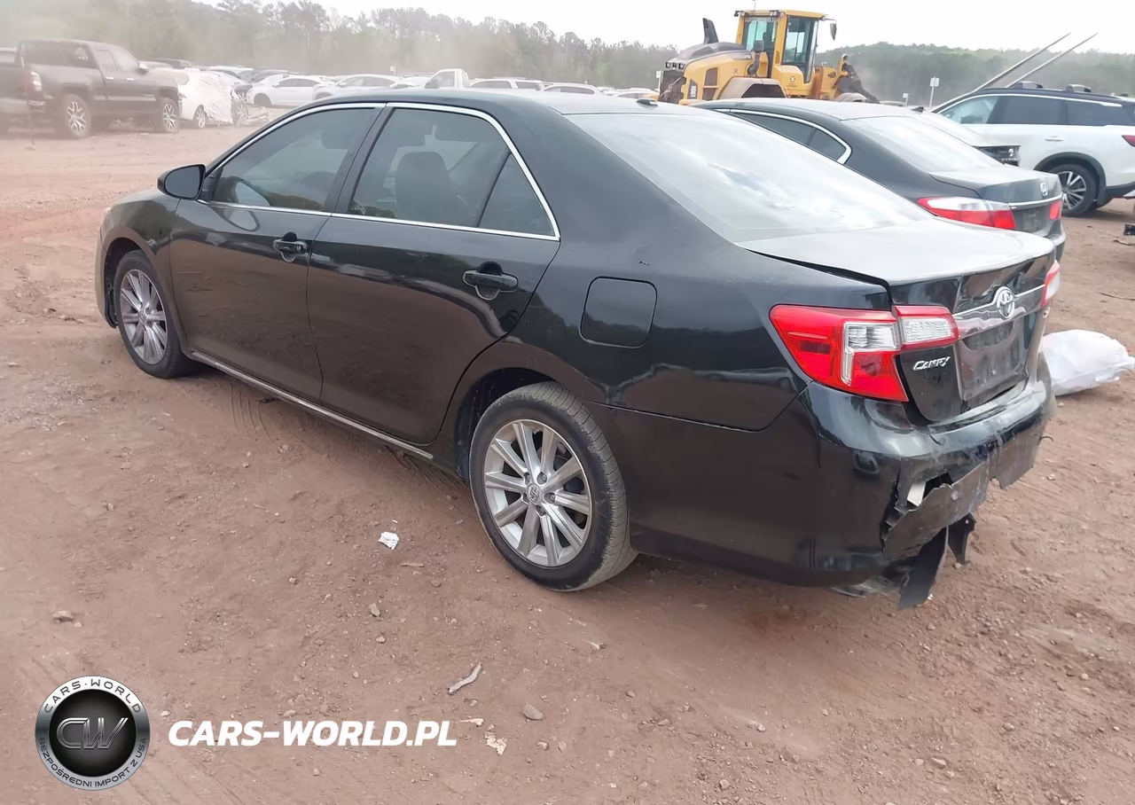 2014 Toyota Camry Xle VIN:4T1BF1FK2EU844400 - 3