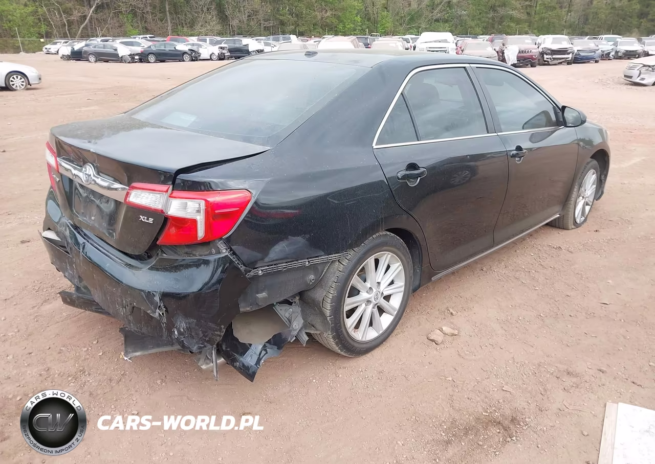 2014 Toyota Camry Xle VIN:4T1BF1FK2EU844400 - 4