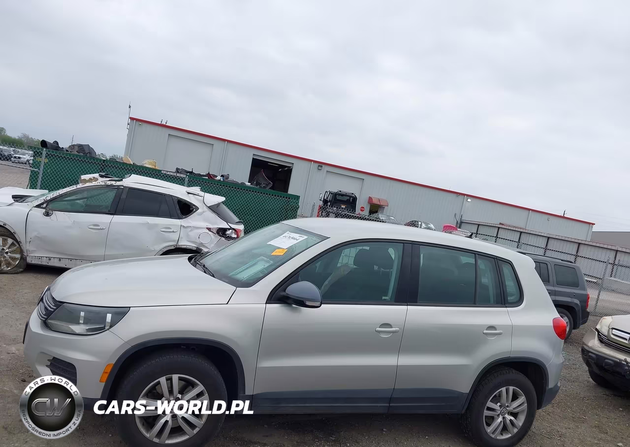 2014 Volkswagen Tiguan S VIN:WVGAV3AX9EW522080 - 14